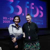 Tag 4 – Tatia Skhirtladze beim Filmgespräch zu „Glory to the Queen“ mit Festivalleitung Julia Scheck